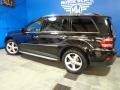 Obsidian Black Metallic - GL 450 4Matic Photo No. 4
