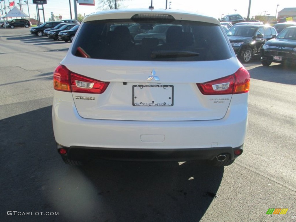 2014 Outlander Sport SE - White Pearl / Black photo #6