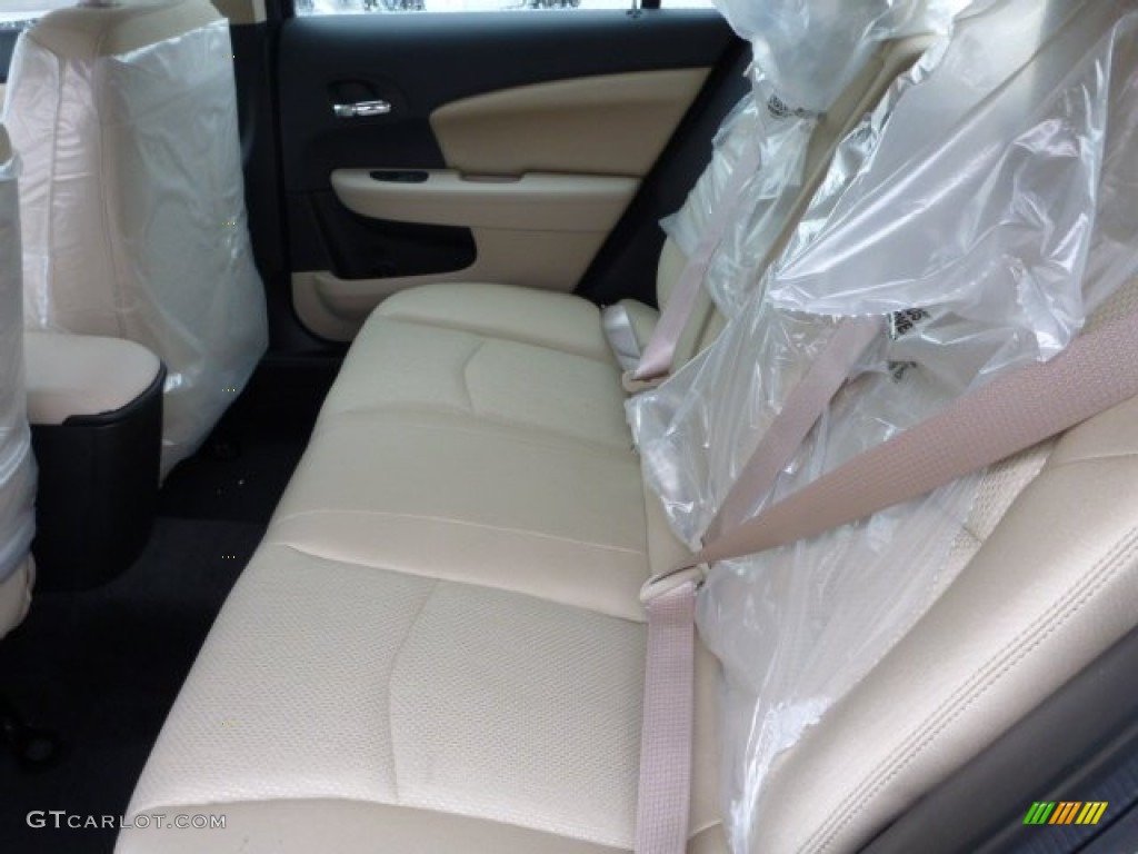 2014 200 Touring Sedan - Cashmere Pearl / Black/Light Frost Beige photo #12