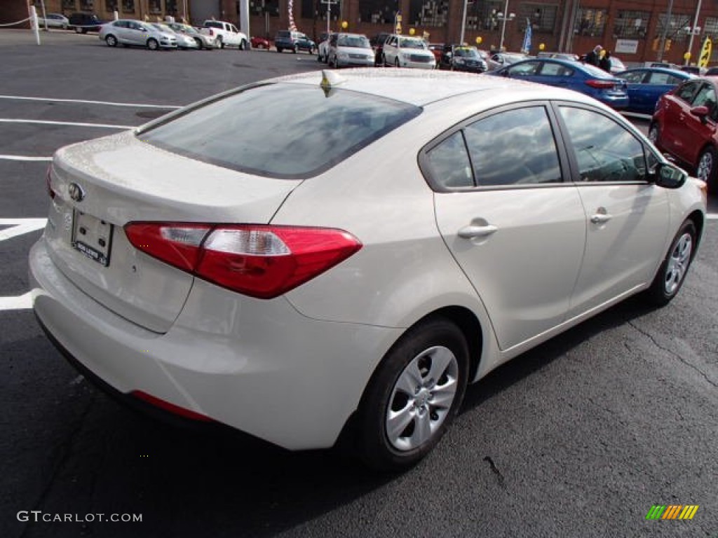 2014 Forte LX - Desert Sand / Gray photo #8