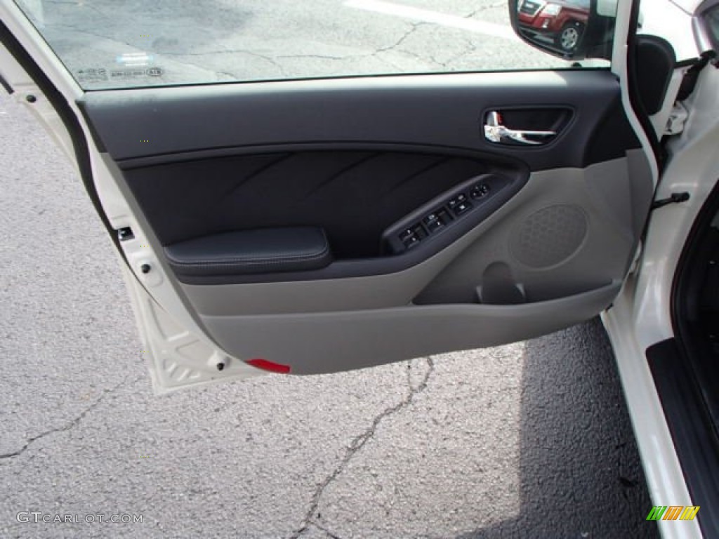 2014 Forte LX - Desert Sand / Gray photo #11