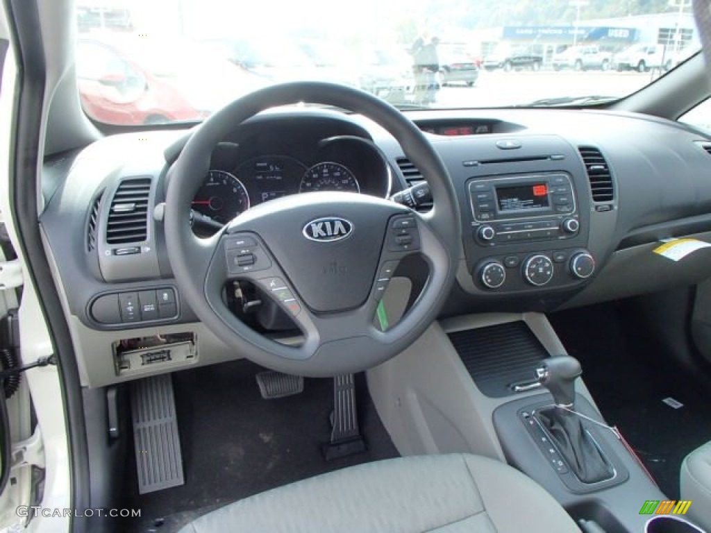 2014 Kia Forte LX Gray Dashboard Photo #87185400