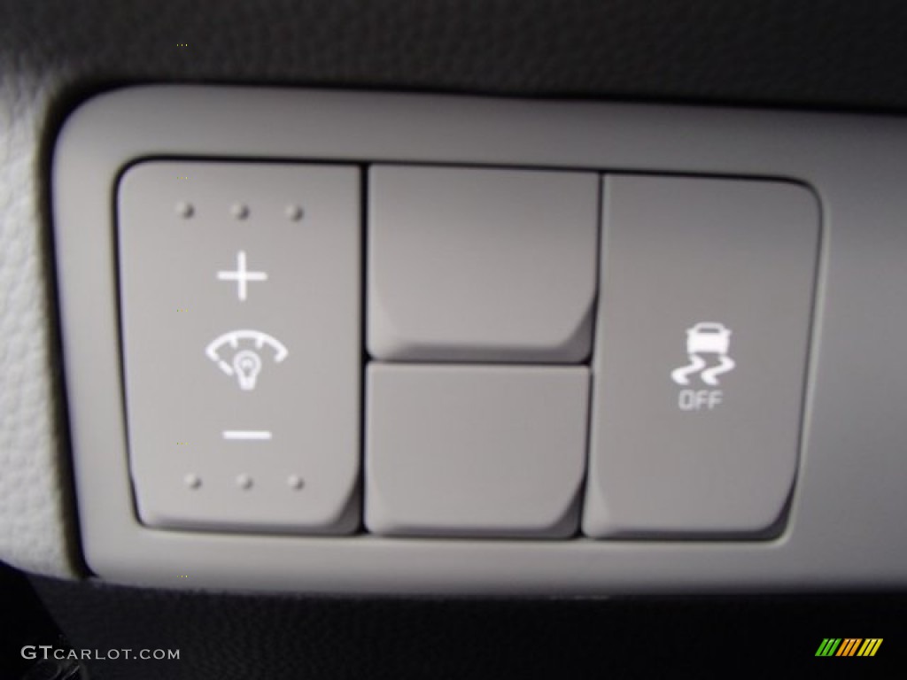 2014 Kia Soul 1.6 Controls Photo #87186000