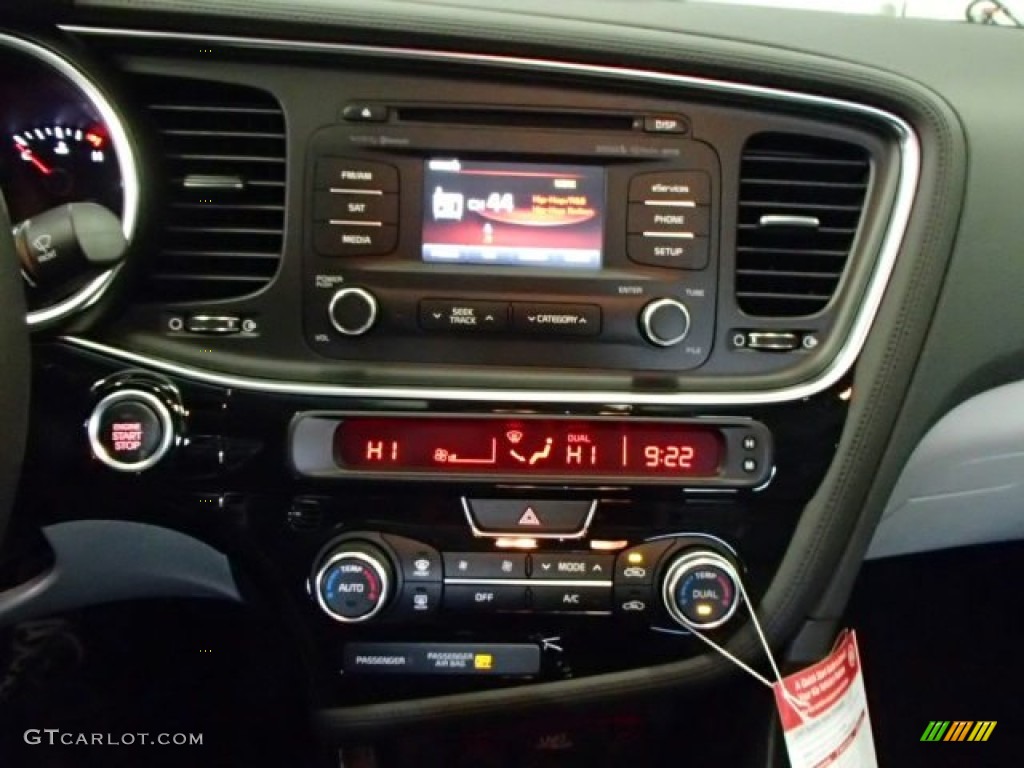 2014 Kia Optima EX Controls Photo #87186903
