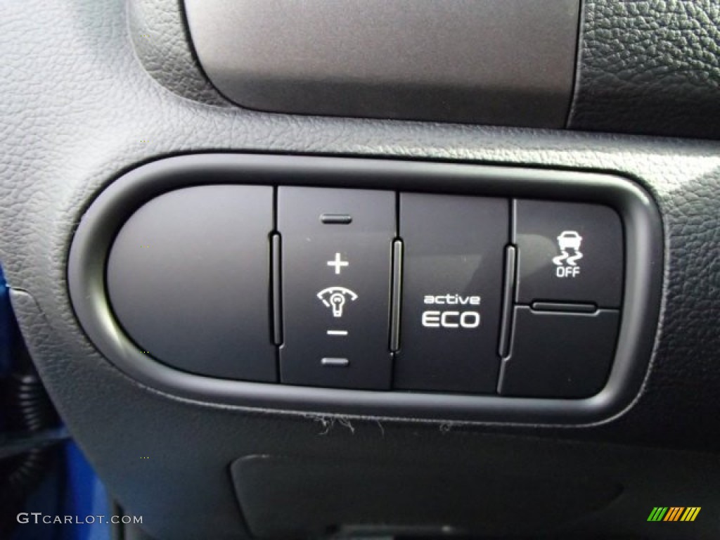 2014 Kia Forte LX Controls Photo #87187412