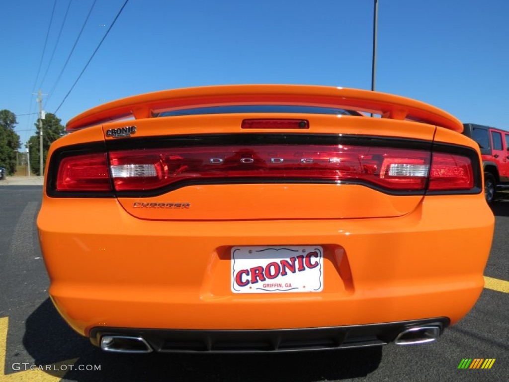 2014 Charger SXT - Header Orange / Black photo #6