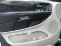 Dark Charcoal Pearl - Grand Caravan SXT Photo No. 13