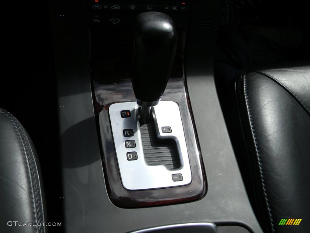 2008 Volvo XC70 AWD Transmission Photos