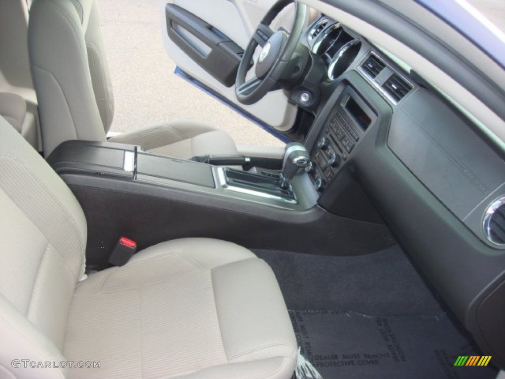 2010 Mustang V6 Coupe - Kona Blue Metallic / Stone photo #14