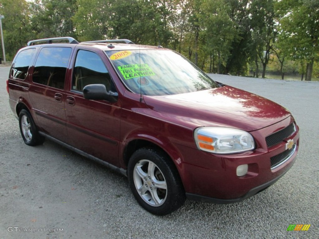 2005 Uplander LT - Sport Red Metallic / Medium Gray photo #4