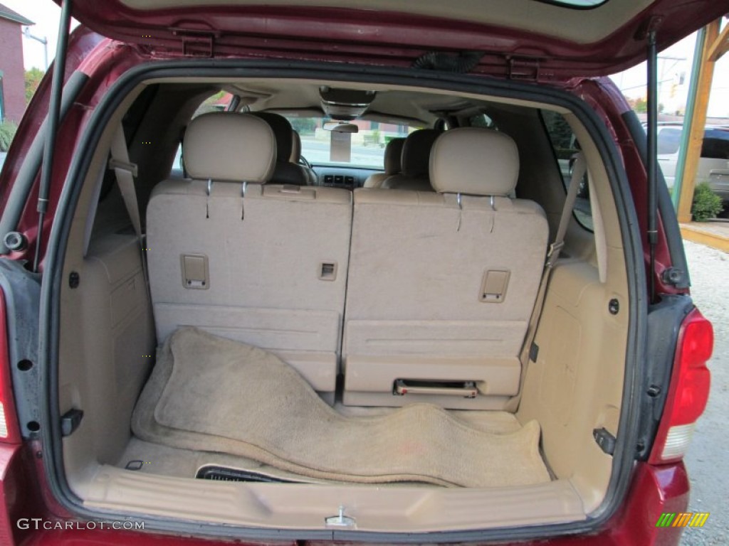 2005 Uplander LT - Sport Red Metallic / Medium Gray photo #17