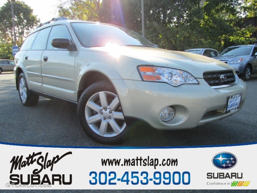 2007 Outback 2.5i Wagon - Champagne Gold Opal / Warm Ivory Tweed photo #1