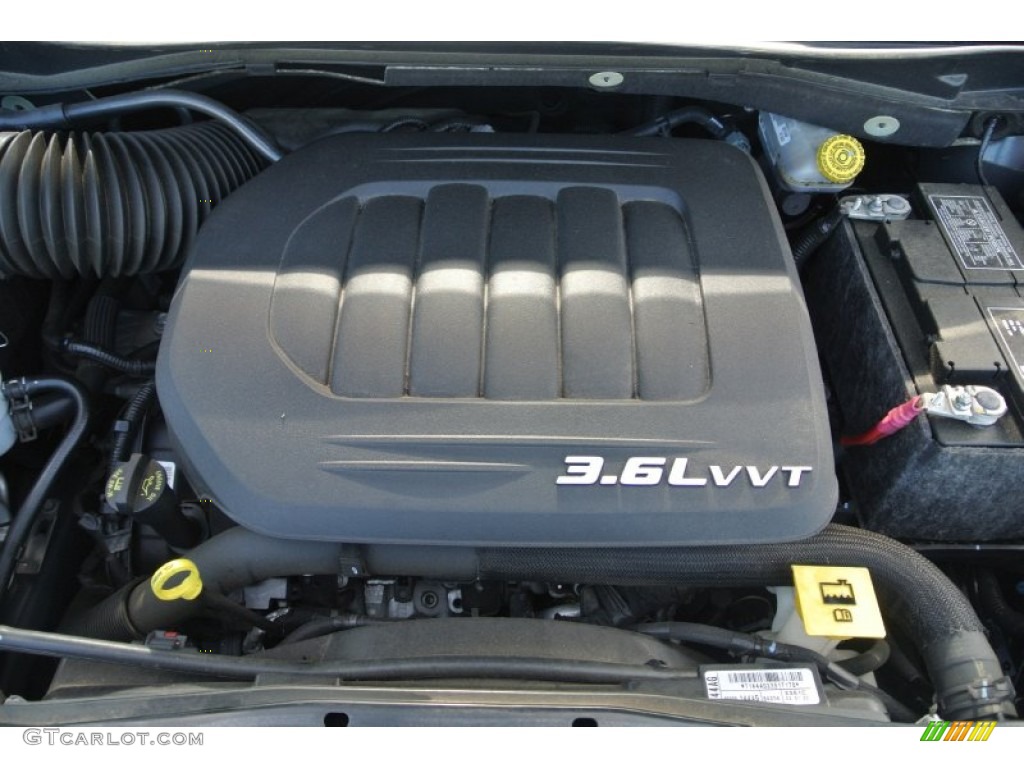 2012 Grand Caravan Crew - Dark Charcoal Pearl / Black/Light Graystone photo #24