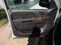 Quicksilver Metallic - Yukon XL SLT Photo No. 16