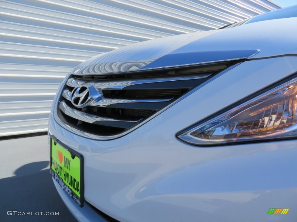 2014 Sonata Limited - Pearl White / Black photo #11