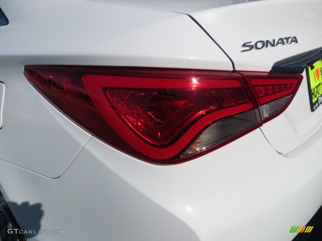 2014 Sonata Limited - Pearl White / Black photo #13