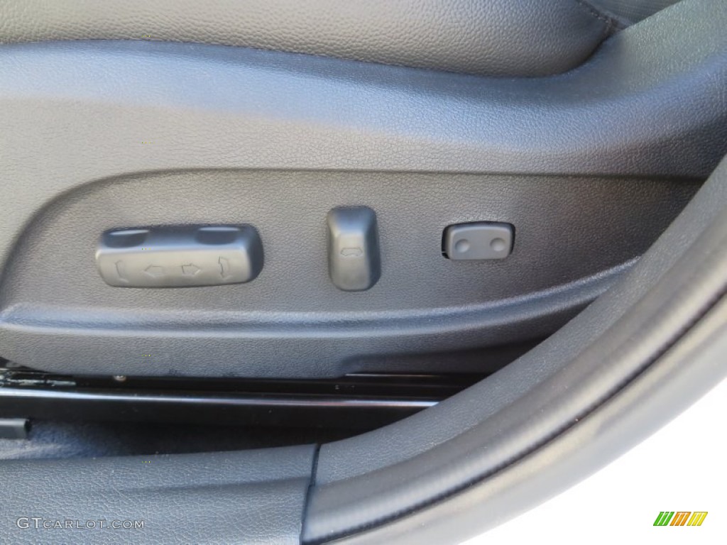 2014 Sonata Limited - Pearl White / Black photo #26