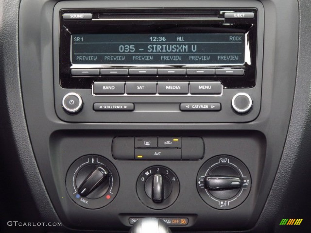 2014 Volkswagen Jetta SE Sedan Controls Photo #87210402