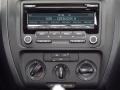 Controls of 2014 Jetta SE Sedan