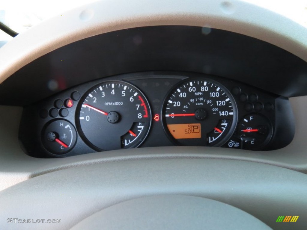 2013 Nissan Frontier SV King Cab Gauges Photo #87213405