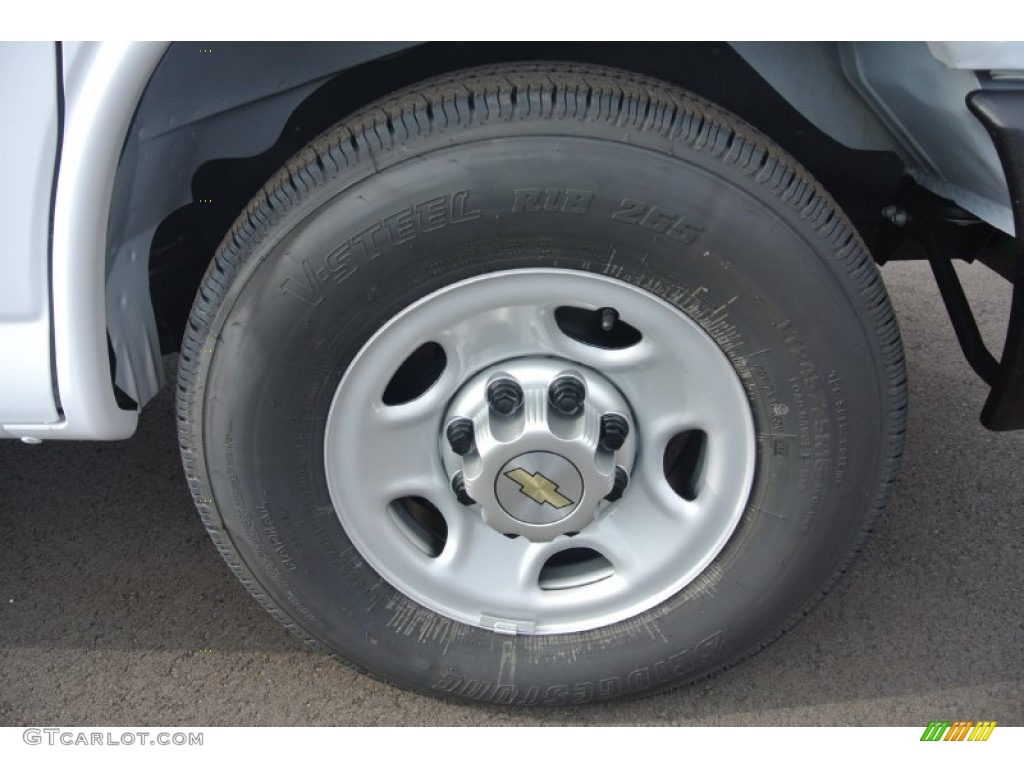 2014 Chevrolet Express 2500 Cargo Extended WT Wheel Photos