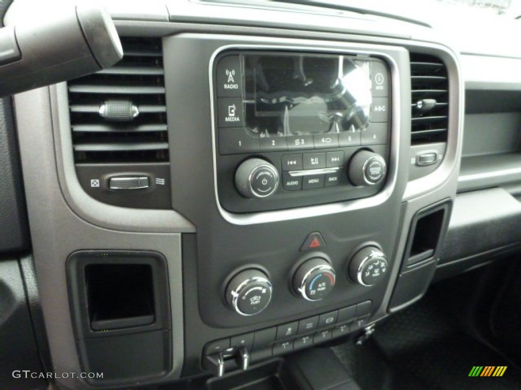 2014 Ram 4500 Tradesman Crew Cab 4x4 Chassis Controls Photos