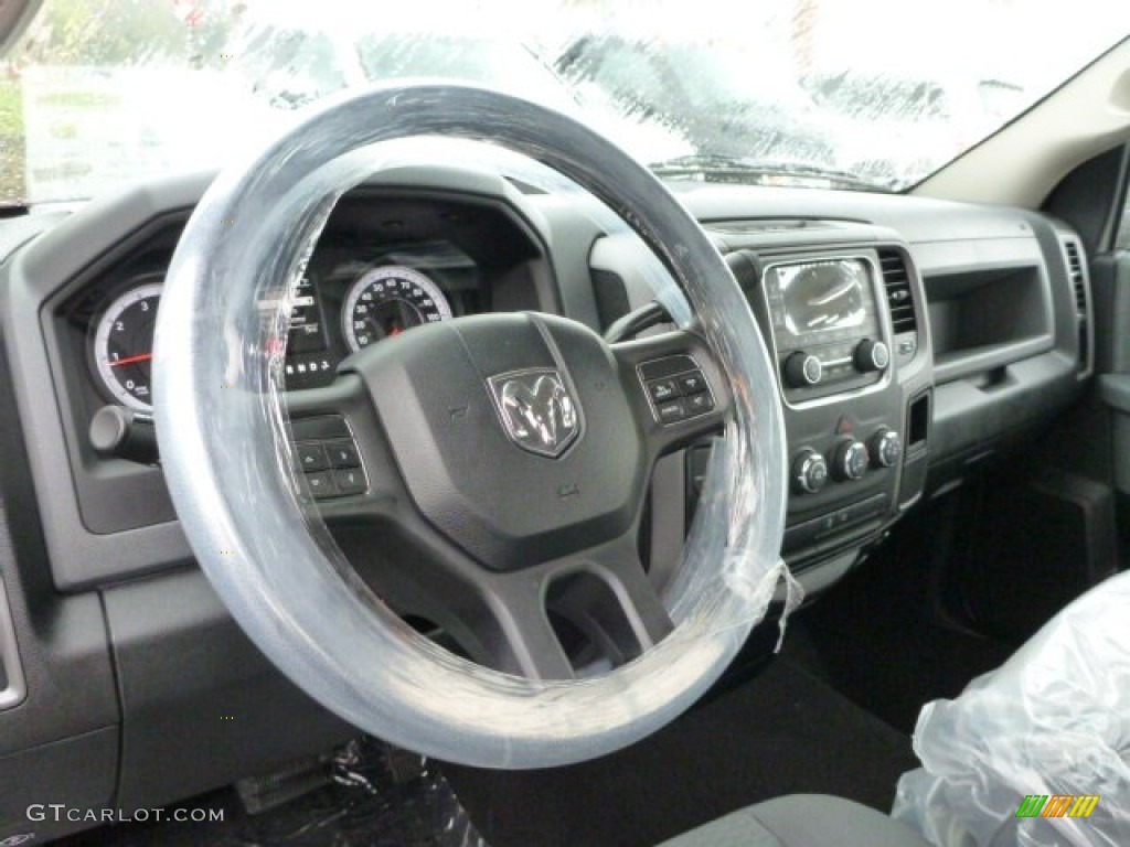 2014 Ram 1500 Express Regular Cab 4x4 Black/Diesel Gray Dashboard Photo #87222036