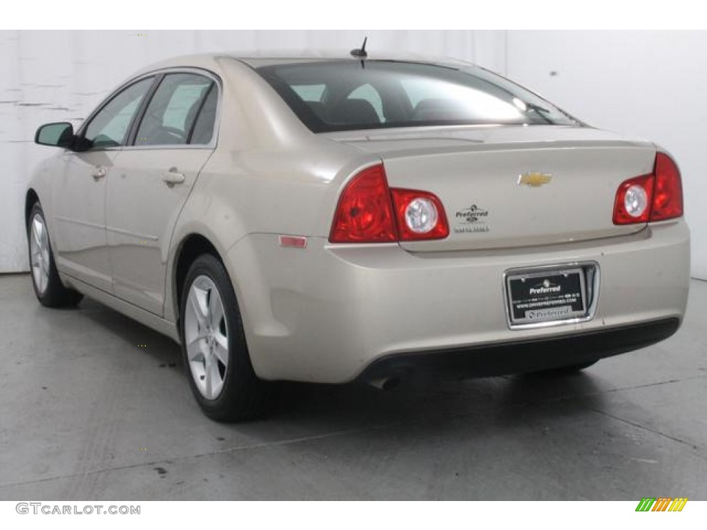 2010 Malibu LS Sedan - Gold Mist Metallic / Cocoa/Cashmere photo #9