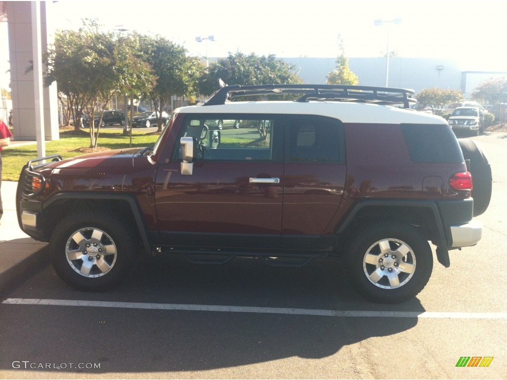 2010 FJ Cruiser 4WD - Brick Red / Dark Charcoal photo #4
