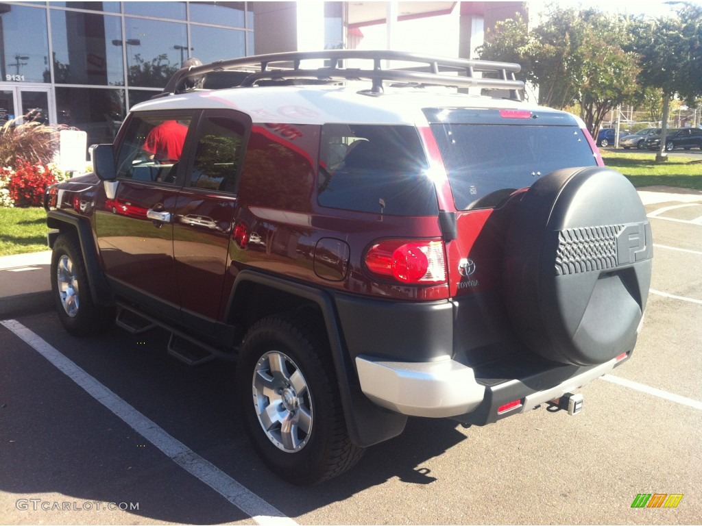 2010 FJ Cruiser 4WD - Brick Red / Dark Charcoal photo #5