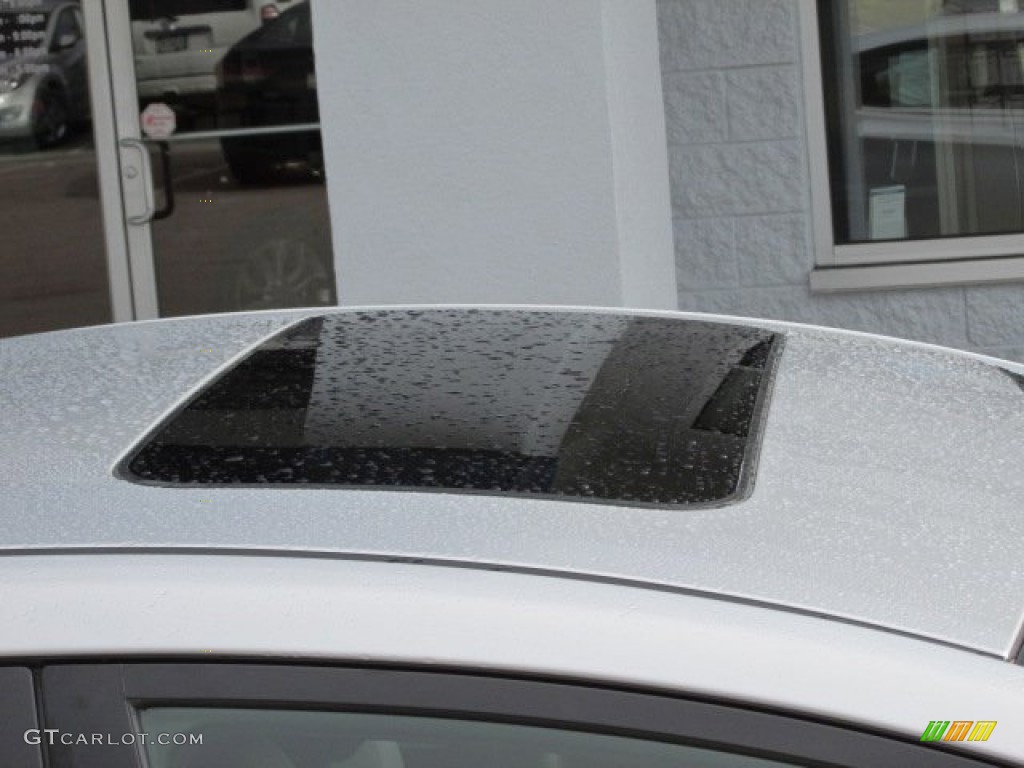 2012 Elantra Limited - Shimmering Silver / Black photo #4