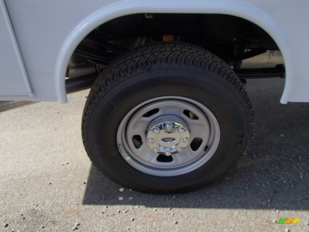 2014 F350 Super Duty XL SuperCab 4x4 Utility Truck - Oxford White / Steel photo #9