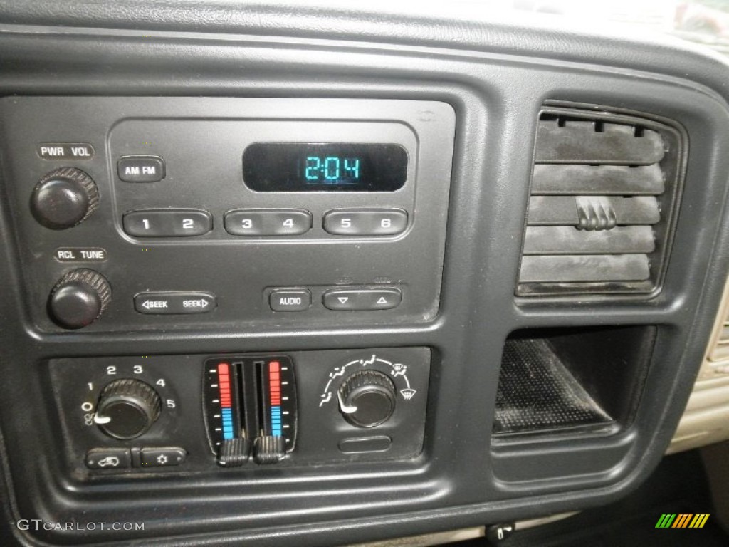 2005 Silverado 1500 Regular Cab 4x4 - Victory Red / Tan photo #7