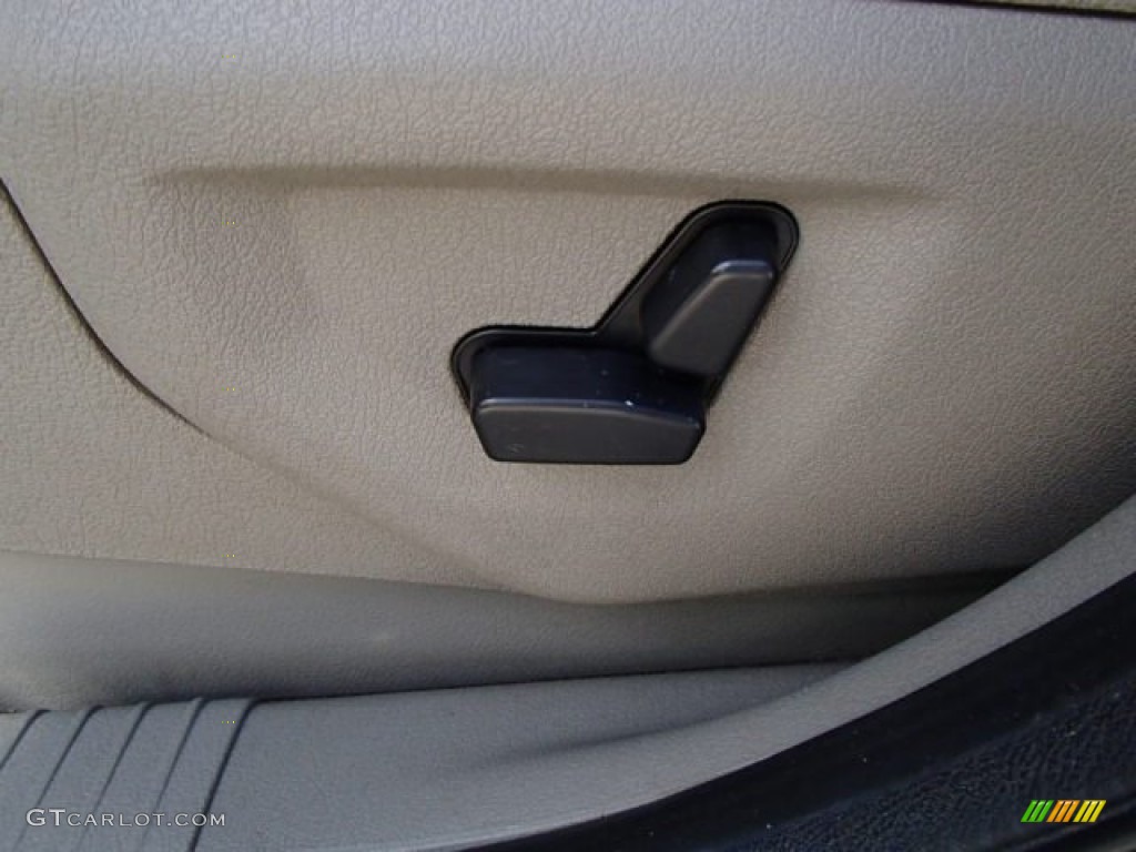 2006 Grand Cherokee Laredo 4x4 - Dark Khaki Pearl / Khaki photo #14