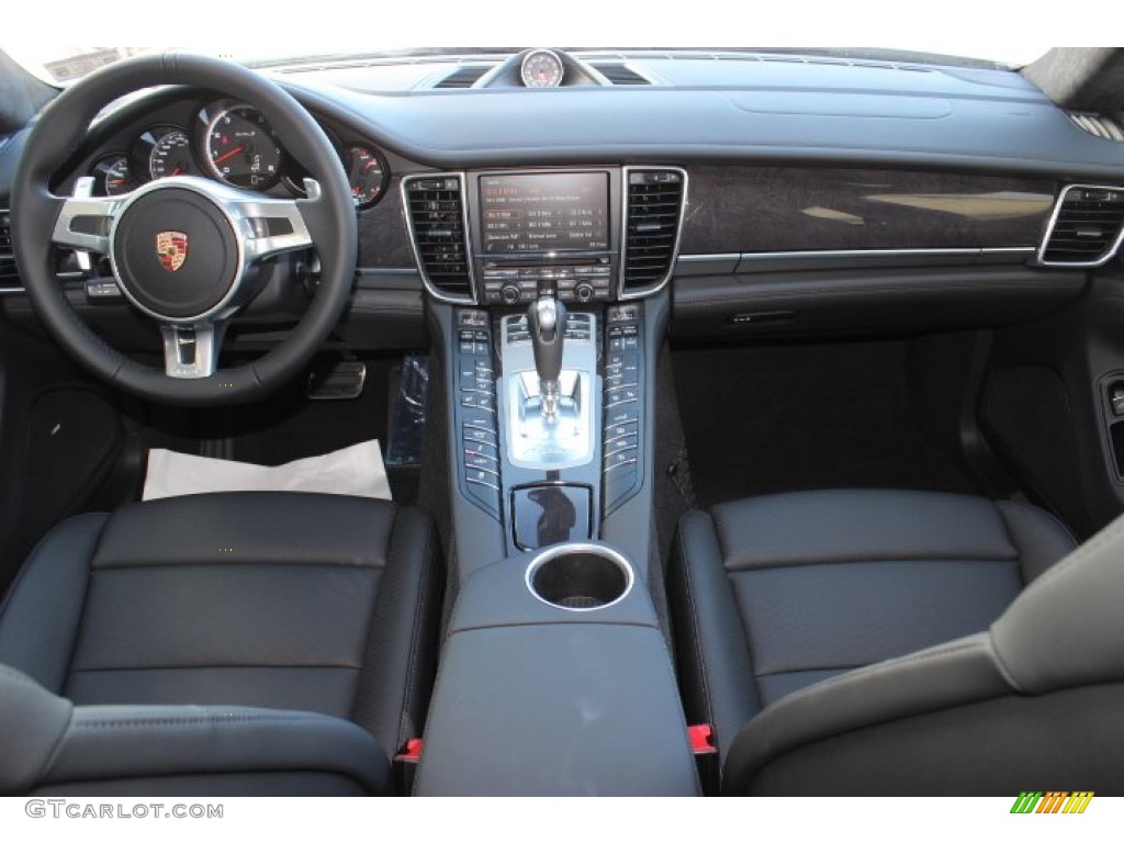 2013 Porsche Panamera Turbo S Dashboard Photos