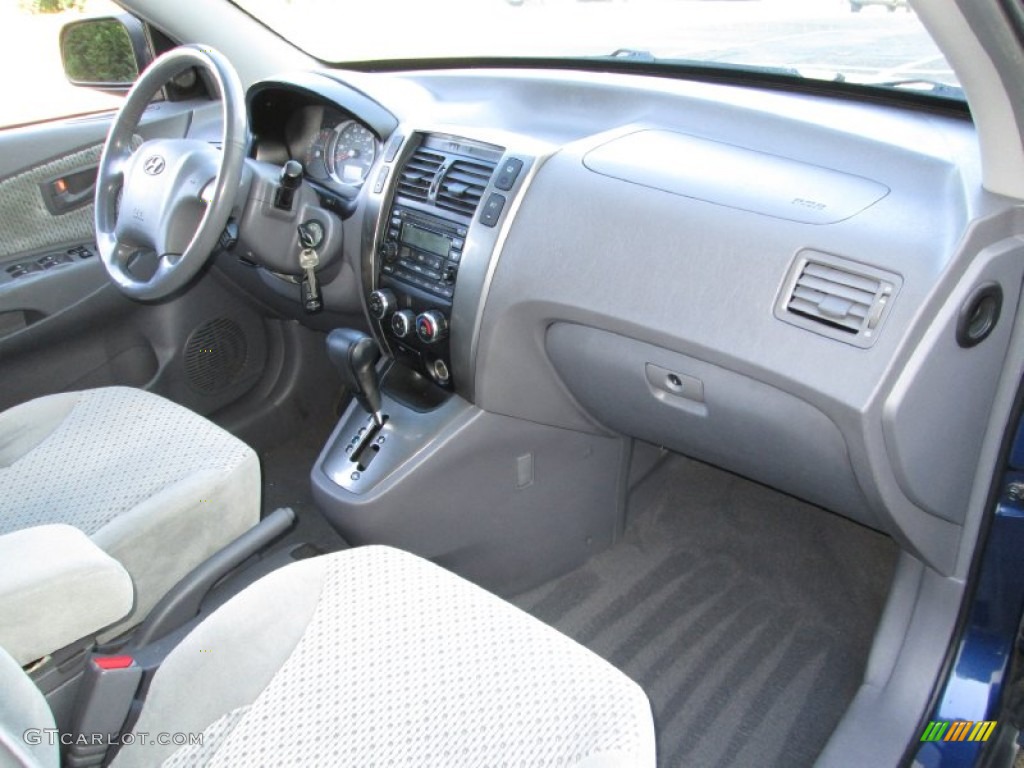 2005 Hyundai Tucson GLS V6 Gray Dashboard Photo #87233670
