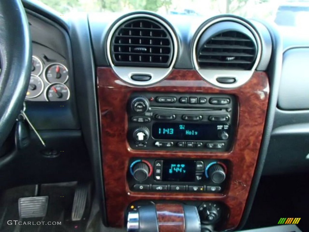 2006 Envoy Denali 4x4 - Black Onyx / Ebony Black photo #16