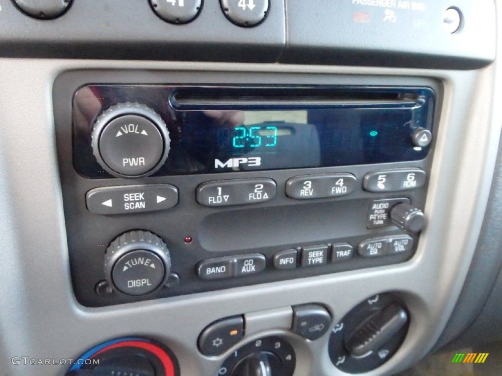 2005 Chevrolet Colorado LS Regular Cab 4x4 Audio System Photos