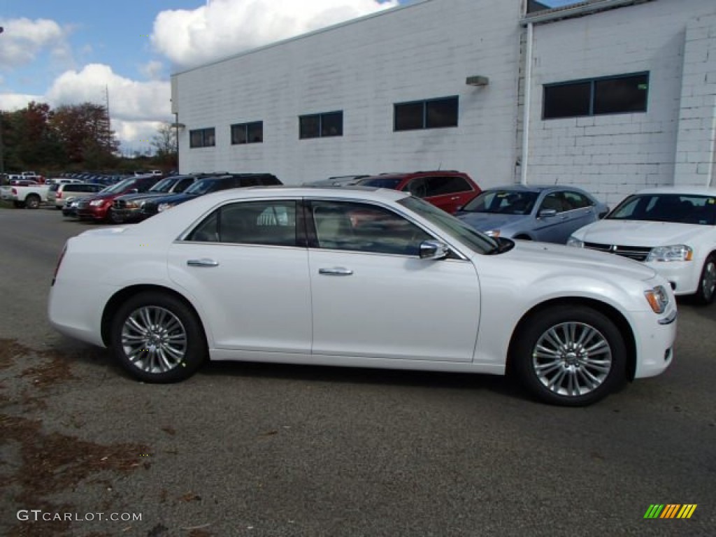 Ivory Tri-Coat Pearl 2014 Chrysler 300 C AWD Exterior Photo #87236115