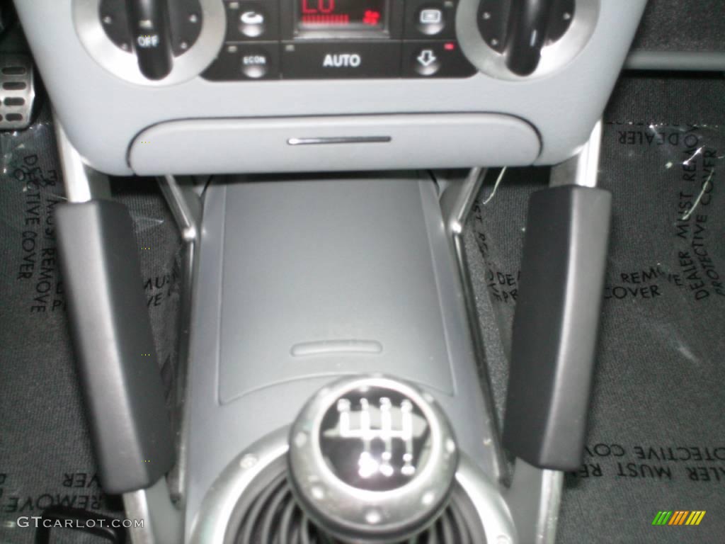 2002 TT 1.8T quattro Roadster - Lake Silver Metallic / Aviator Grey photo #40