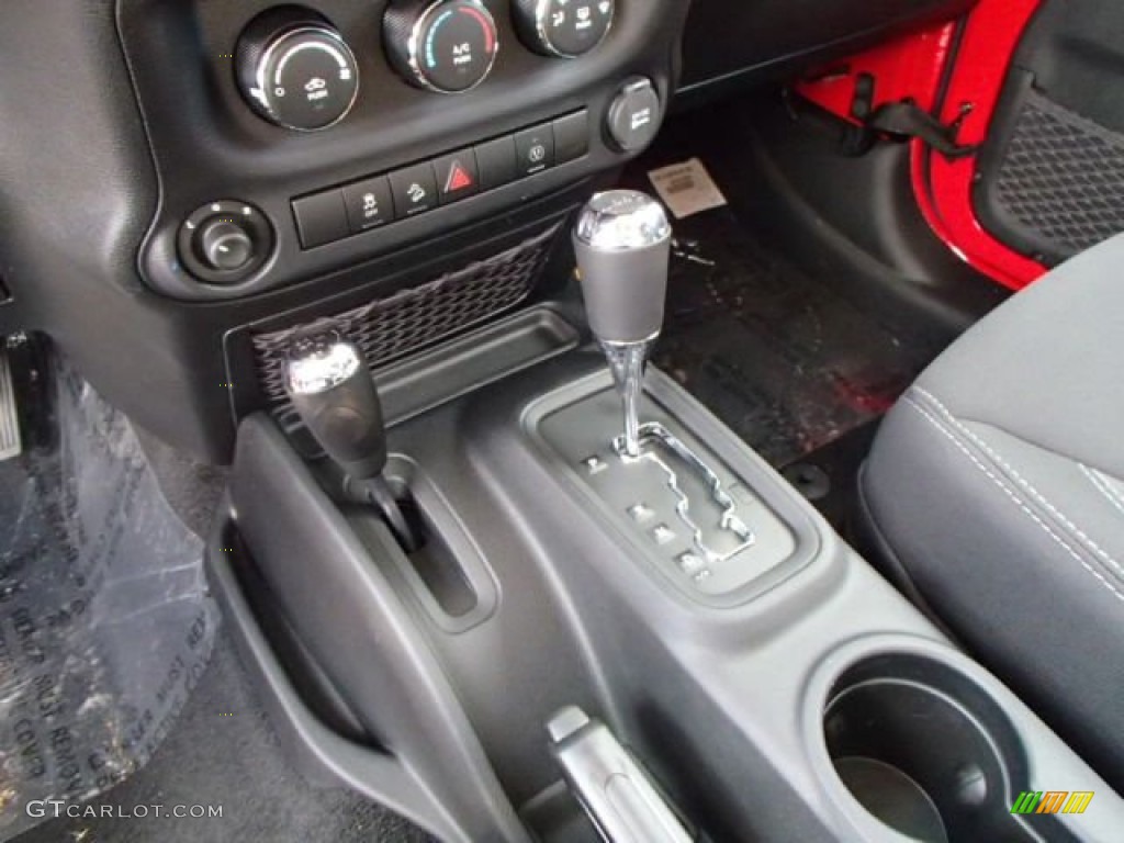 2014 Jeep Wrangler Sahara 4x4 Transmission Photos