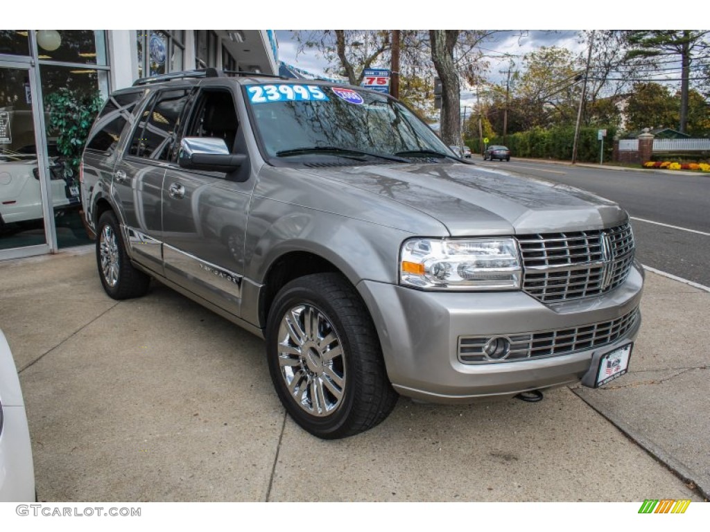 2008 Navigator Elite 4x4 - Vapor Silver Metallic / Charcoal Black photo #6