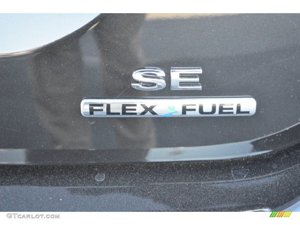 2014 Focus SE Sedan - Tuxedo Black / Medium Light Stone photo #20