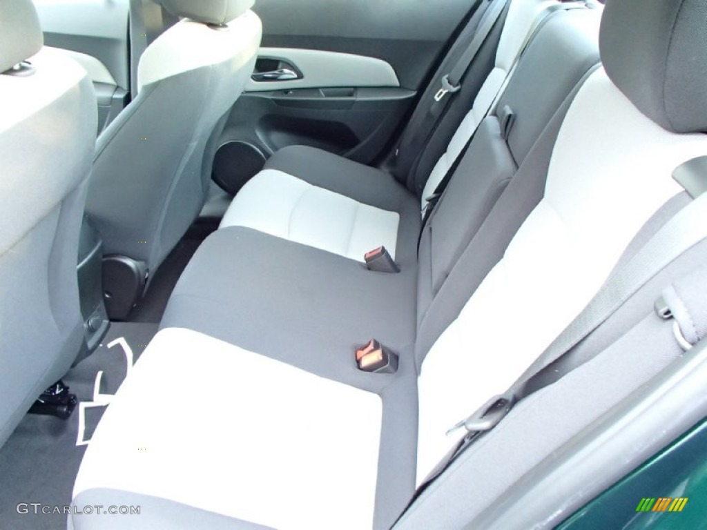 2014 Cruze LS - Rainforest Green Metallic / Jet Black/Medium Titanium photo #5