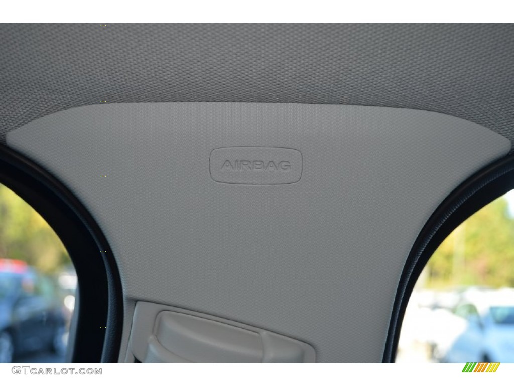 2014 Focus SE Sedan - Tuxedo Black / Medium Light Stone photo #37