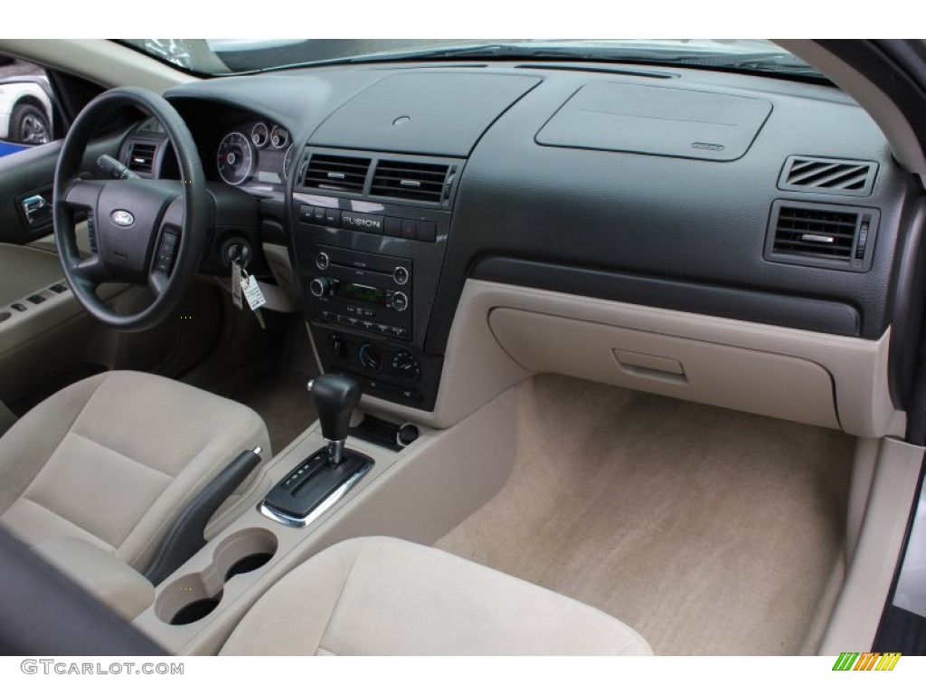 2008 Fusion SE V6 - Vapor Silver Metallic / Medium Light Stone photo #7