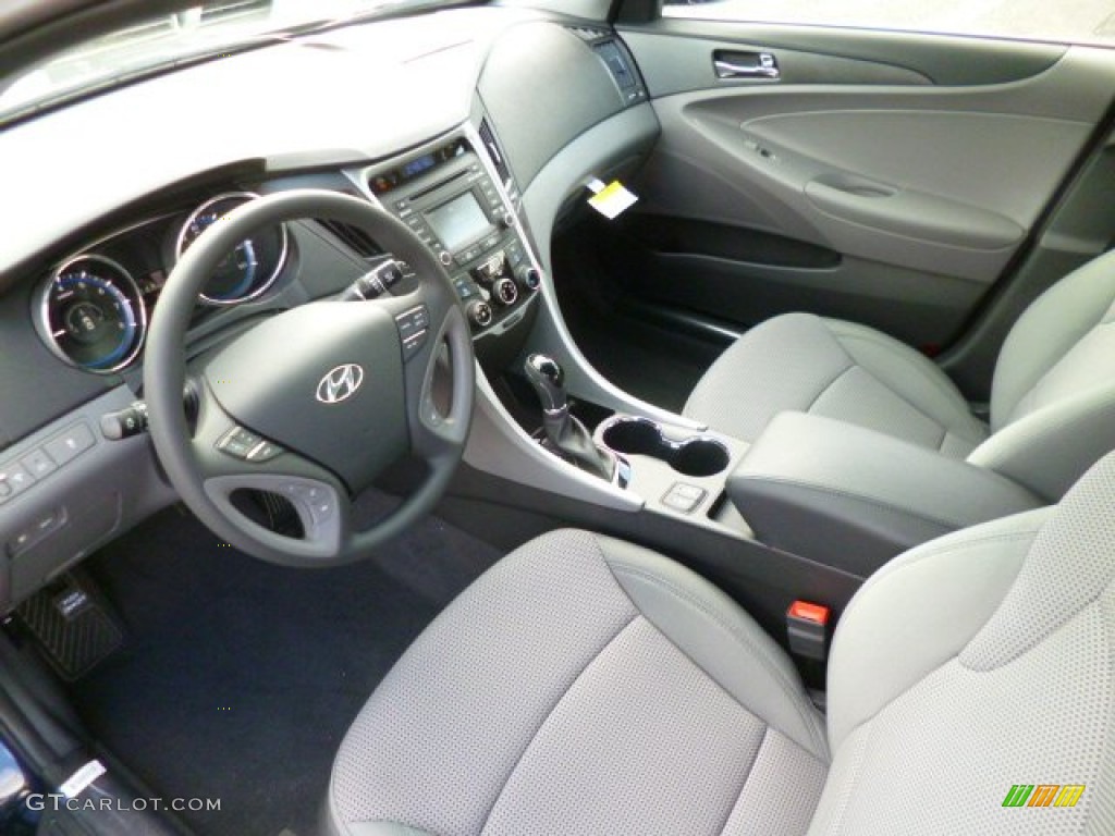 Gray Interior 2014 Hyundai Sonata GLS Photo #87243927