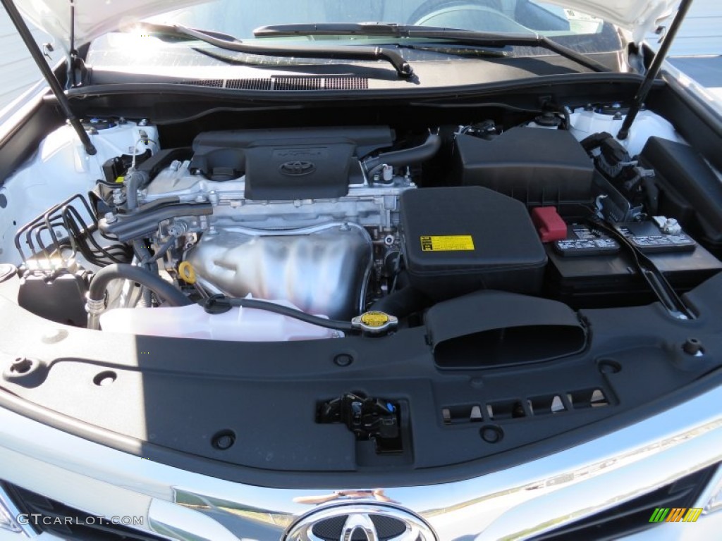 2014 Camry XLE - Super White / Ash photo #16
