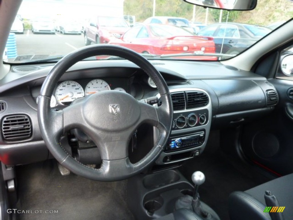 2003 Neon SRT-4 - Flame Red / Dark Slate Gray photo #12