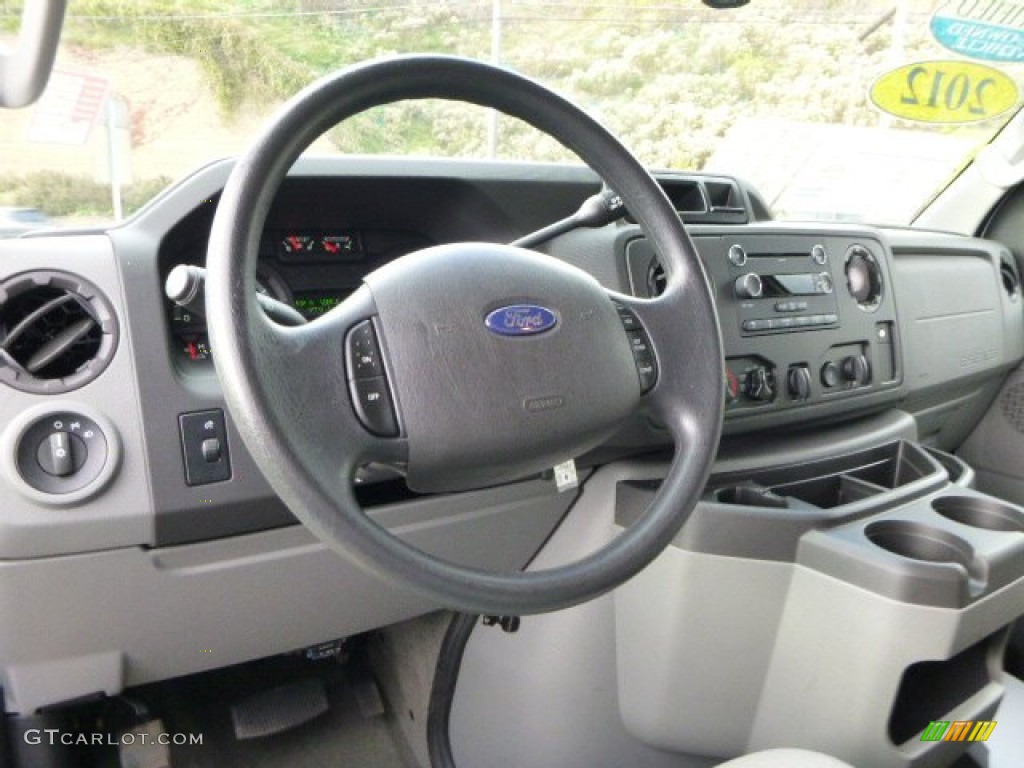2013 Ford E Series Van E350 XLT Extended Passenger Dashboard Photos